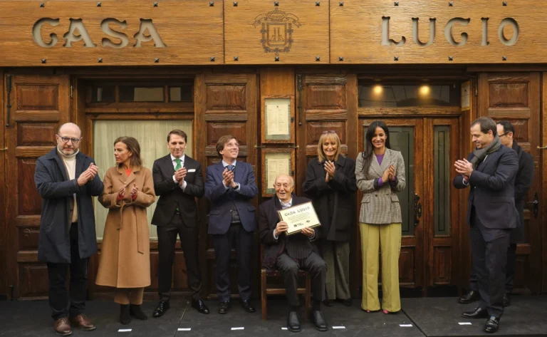 Homenaje a Lucio